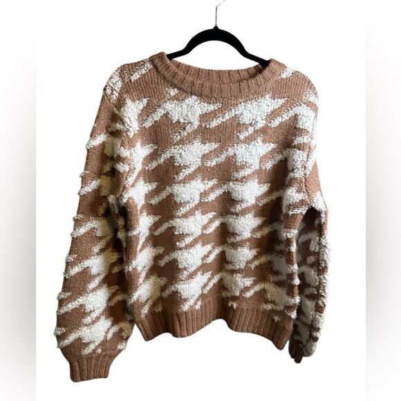 NWT Line & Dot Women’s Brown/White Houndstooth Plush Crew Neck Sweater - Size M - Picture 3 of 8